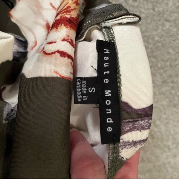 women’s fitted floral dress - Picture 4 of 4